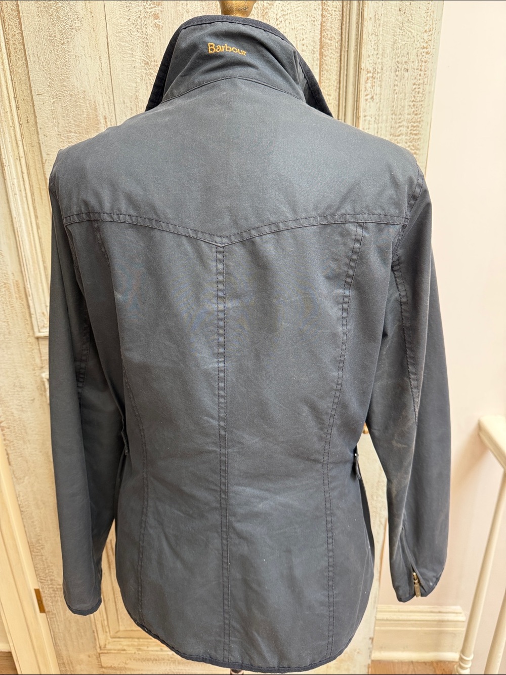 Barbour jacket - Picture 3 of 5